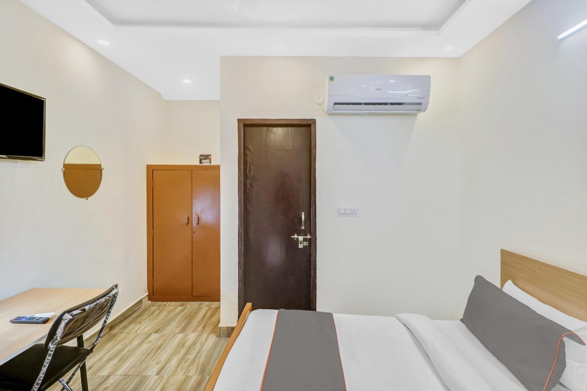 Super Capital O Moody Inn 德里 外观 照片
