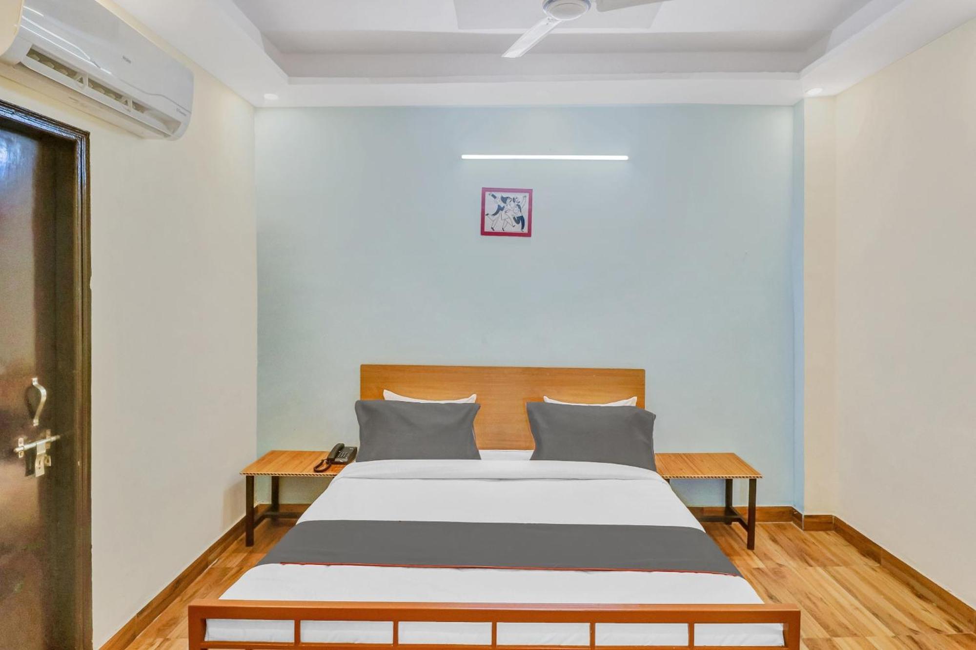 Super Capital O Moody Inn 德里 外观 照片