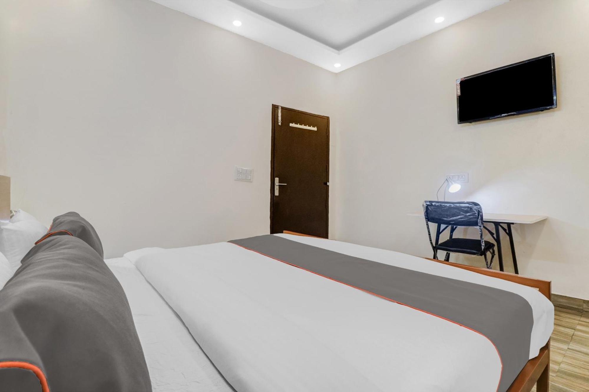 Super Capital O Moody Inn 德里 外观 照片