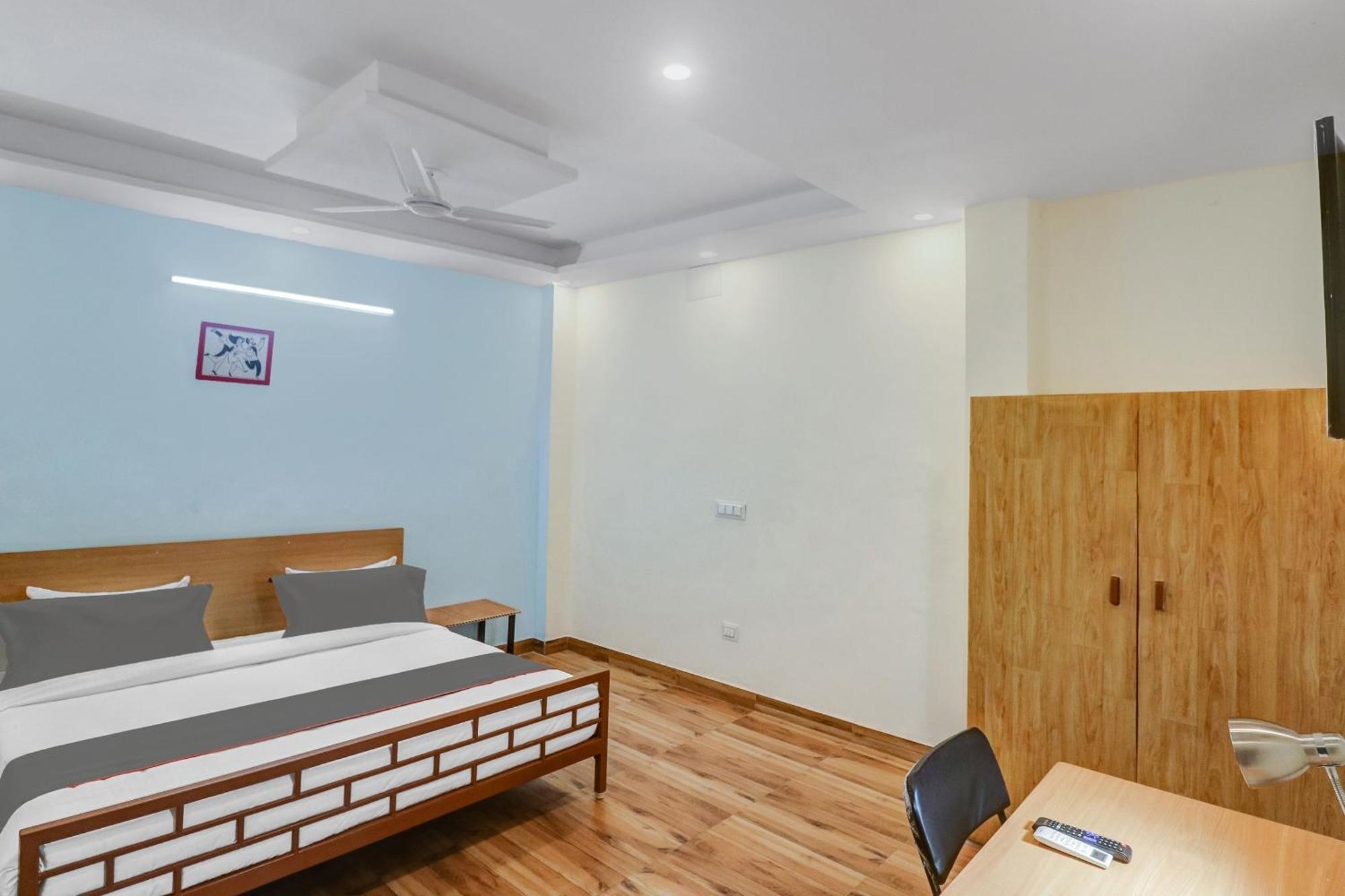 Super Capital O Moody Inn 德里 外观 照片